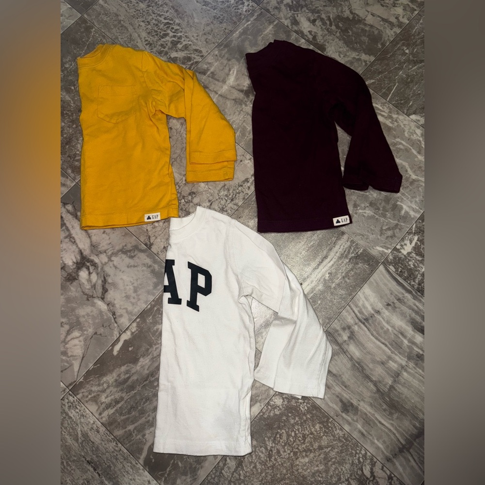 GAP Toddler Boys 2T Long Sleeve Shirts 3 Piece Bundle